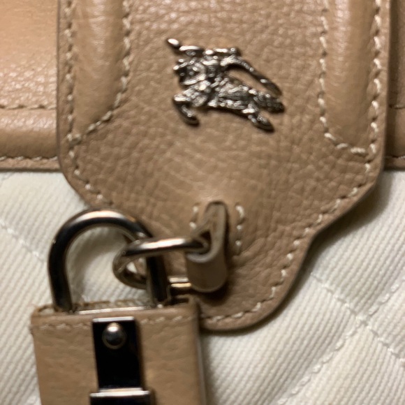 Authentic Burberry Manor Large Satchel - Picture 5 of 8